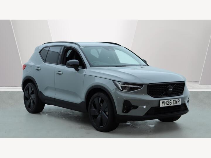 Volvo XC40 2.0 B3 MHEV Plus Black Edition DCT Auto Euro 6 (s/s) 5dr