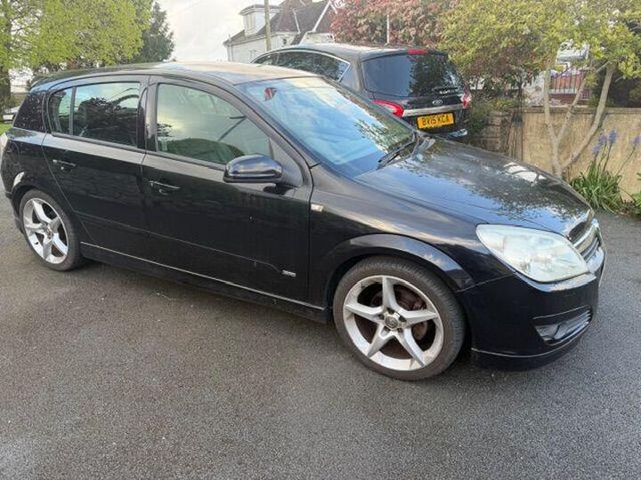 Vauxhall Astra 1.8i 16v SRi 5dr