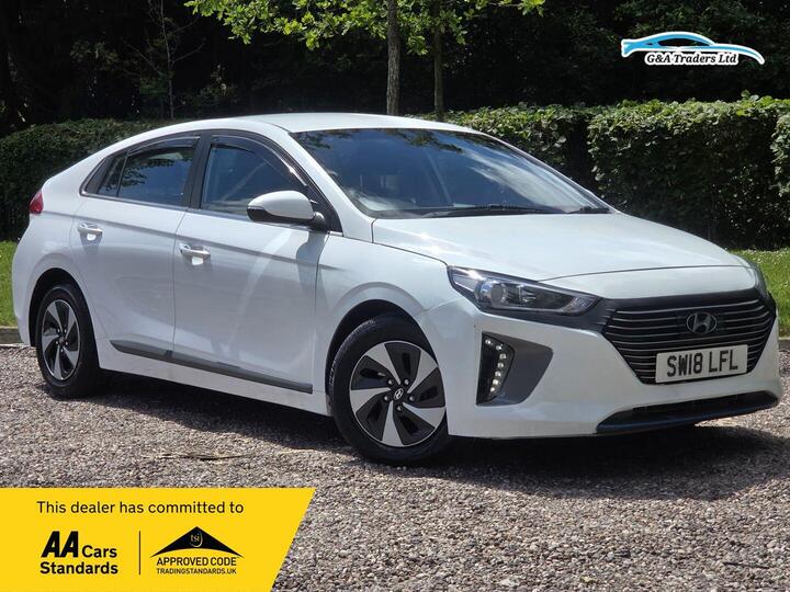 Hyundai IONIQ 1.6 H-GDi Premium DCT Euro 6 (s/s) 5dr Hyundai IONIQ 1.6 H-GDi Premium DCT Euro 6 (s/s) 5dr
