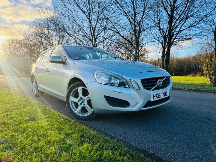 Volvo V60 1.6 T4 SE Lux Estate 5dr Petrol Powershift Euro 5 (180 Ps)