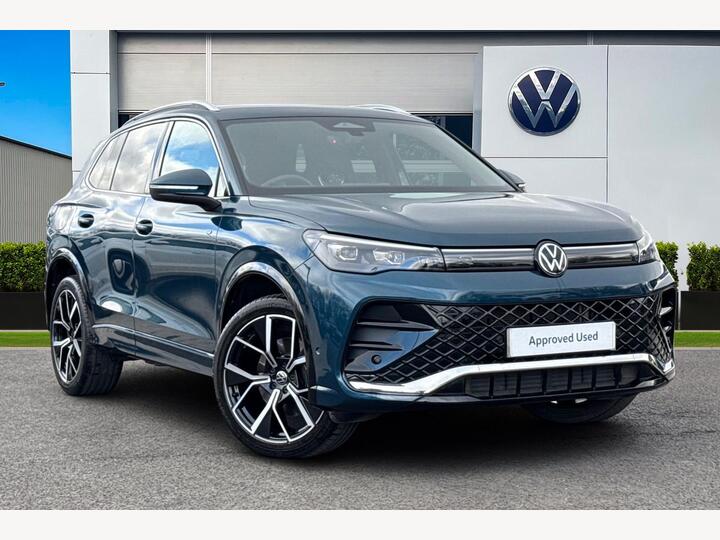 Volkswagen Tiguan 2.0 TDI R-Line DSG Euro 6 (s/s) 5dr Volkswagen Tiguan 2.0 TDI R-Line DSG Euro 6 (s/s) 5dr