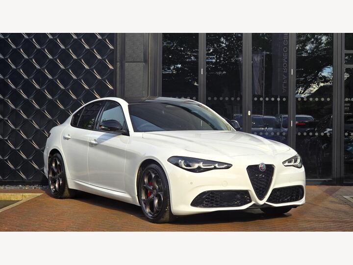 Alfa Romeo Giulia 2.0T Tributo Italiano Auto Euro 6 (s/s) 4dr