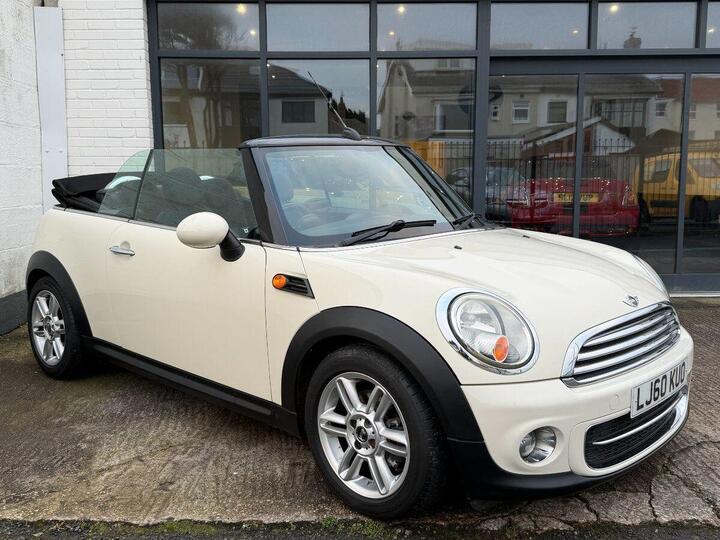 MINI Convertible 1.6 Cooper D Euro 5 (s/s) 2dr