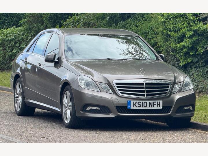Mercedes-Benz E Class 2.1 E200 CDI BlueEfficiency Avantgarde Tiptronic Euro 5 4dr
