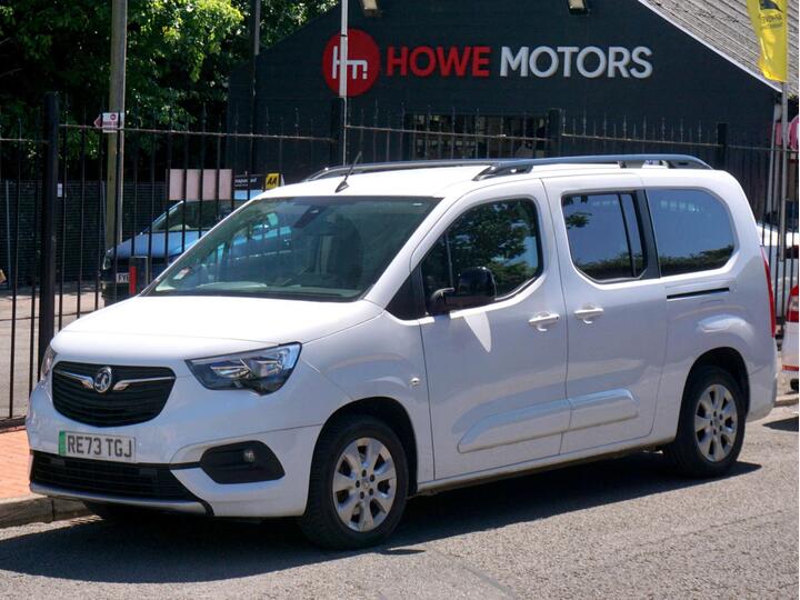 Vauxhall Combo Life Electric 50kWh Ultimate XL MPV Auto 5dr (7.4kW Charger)