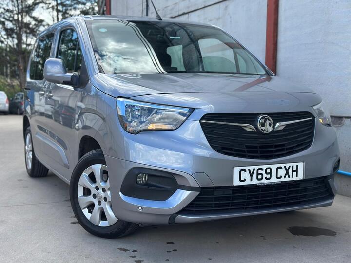 Vauxhall Combo Life 1.2 Turbo Energy Euro 6 (s/s) 5dr Vauxhall Combo Life 1.2 Turbo Energy Euro 6 (s/s) 5dr