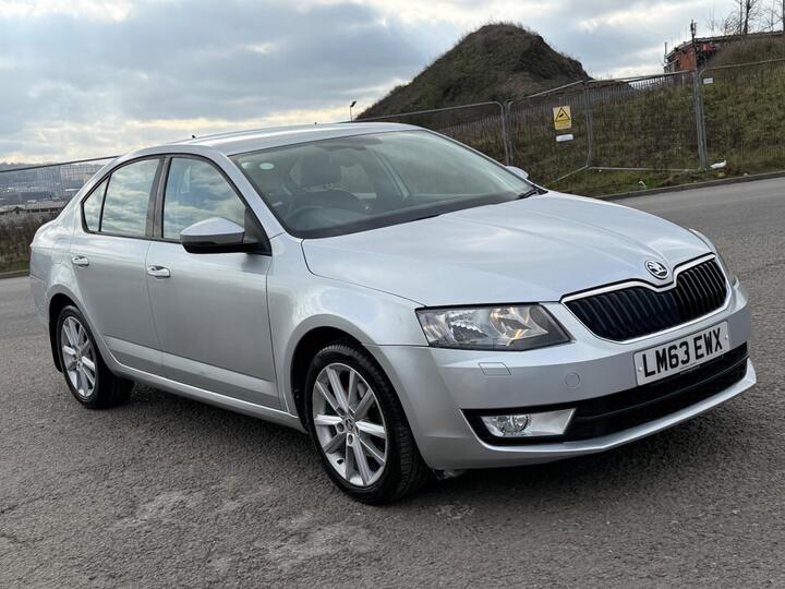 Skoda Octavia 1.6 TDI Elegance DSG Euro 5 (s/s) 5dr