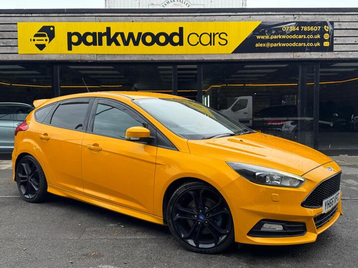 Ford Focus 2.0T EcoBoost ST-3 Euro 6 (s/s) 5dr