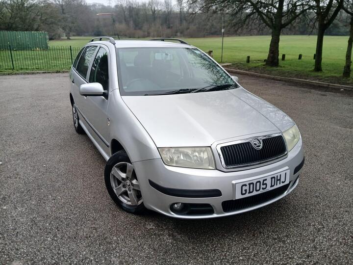 Skoda Fabia 1.4 16V Elegance 5dr