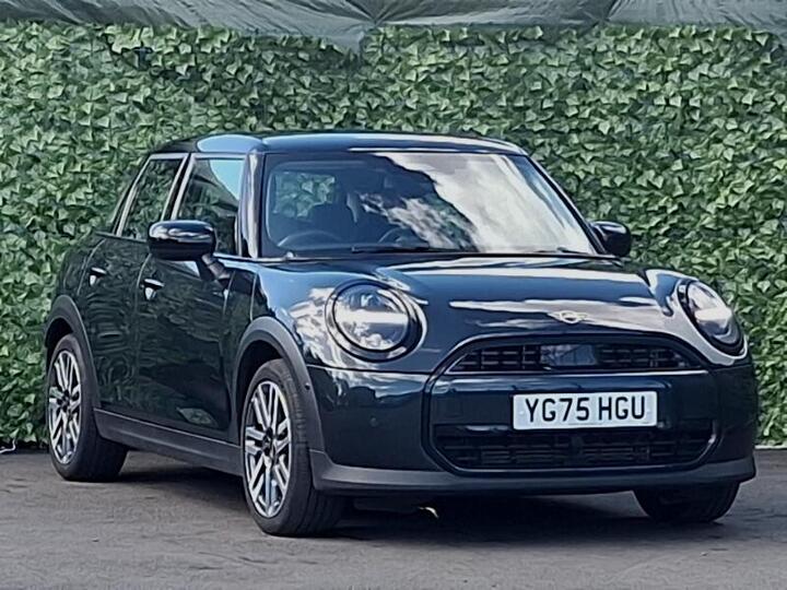 MINI Cooper 1.5C Classic Steptronic Euro 6 (s/s) 5dr