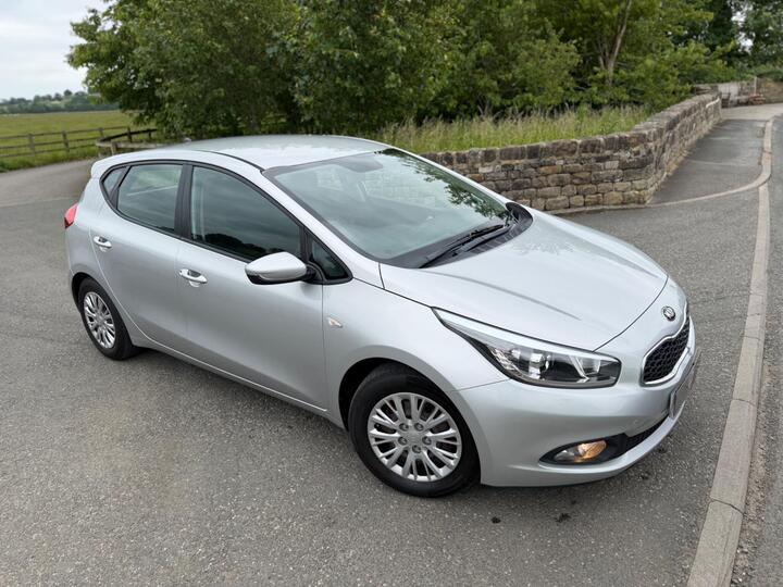 Kia Ceed 1.4 CRDi 1 Euro 5 5dr