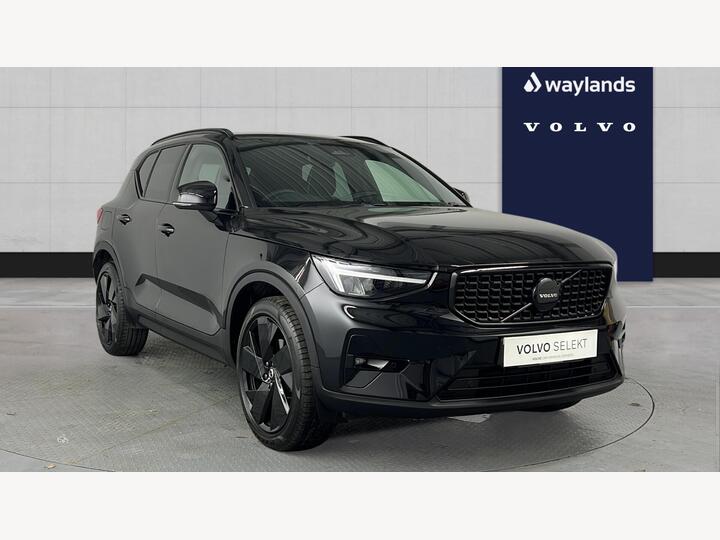 Volvo XC40 2.0 B3 MHEV Plus Black Edition DCT Auto Euro 6 (s/s) 5dr