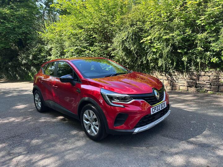 Renault Captur 1.6 E-TECH Iconic Auto Euro 6 (s/s) 5dr