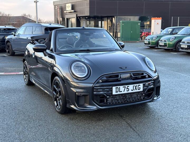 MINI Convertible 2.0C Sport Steptronic Euro 6 (s/s) 2dr