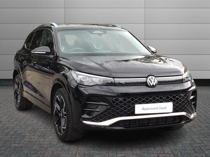 Volkswagen Tiguan 1.5 ETSI MHEV R-Line DSG Euro 6 (s/s) 5dr Volkswagen Tiguan 1.5 ETSI MHEV R-Line DSG Euro 6 (s/s) 5dr