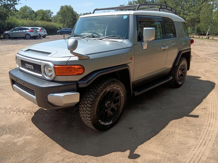 Toyota FJ Cruiser 4.0 A TRAK ULEZ