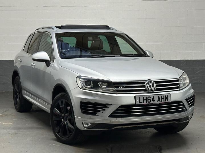 Volkswagen Touareg 3.0 TDI V6 BlueMotion Tech R-Line Tiptronic 4WD Euro 6 (s/s) 5dr