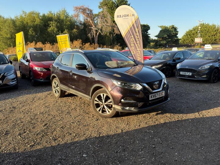 Nissan Qashqai 1.2 DIG-T N-Connecta XTRON Euro 6 (s/s) 5dr