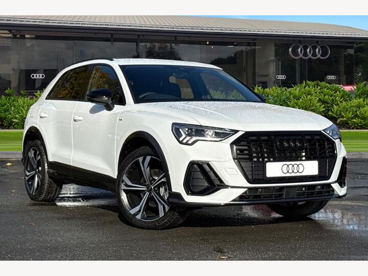 Audi Q3 1.5 TFSI CoD 35 Black Edition Euro 6 (s/s) 5dr