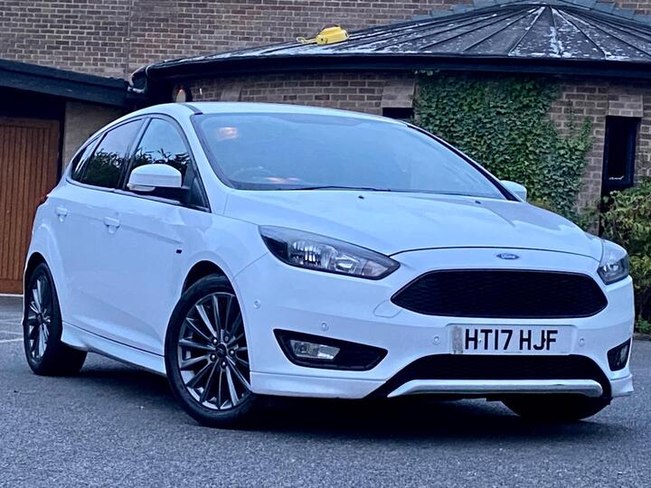 Ford Focus 1.0T EcoBoost ST-Line Euro 6 (s/s) 5dr