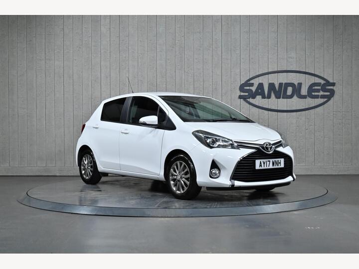 Toyota Yaris 1.0 VVT-i Icon Euro 6 5dr (Safety Sense)