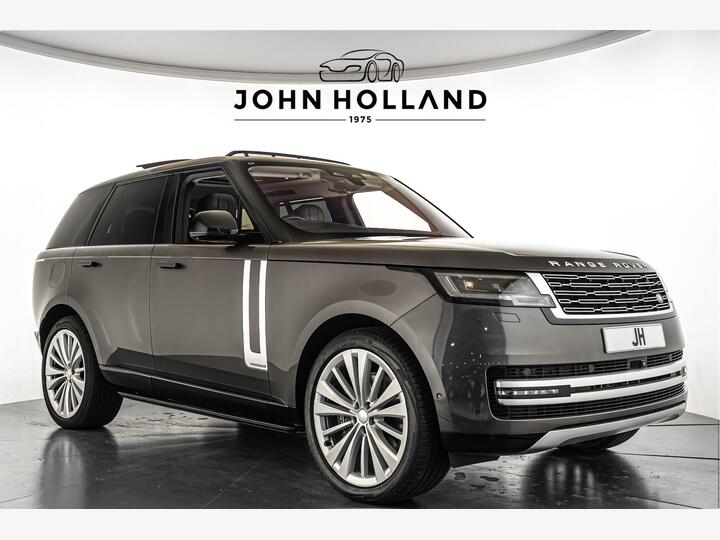 Land Rover Range Rover 4.4 P530 V8 First Edition Auto 4WD Euro 6 (s/s) 5dr Land Rover Range Rover 4.4 P530 V8 First Edition Auto 4WD Euro 6 (s/s) 5dr