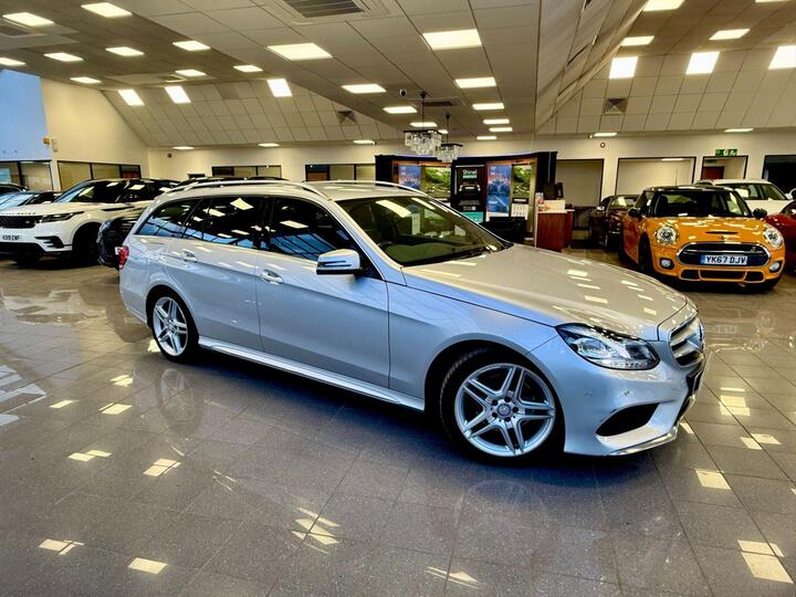 Mercedes-Benz E-CLASS 2.1 E220 CDI AMG Sport G-Tronic+ Euro 5 (s/s) 5dr Mercedes-Benz E-CLASS 2.1 E220 CDI AMG Sport G-Tronic+ Euro 5 (s/s) 5dr