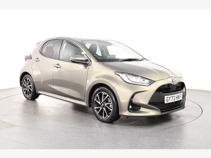 Toyota Yaris 1.5 VVT-h Design E-CVT Euro 6 (s/s) 5dr