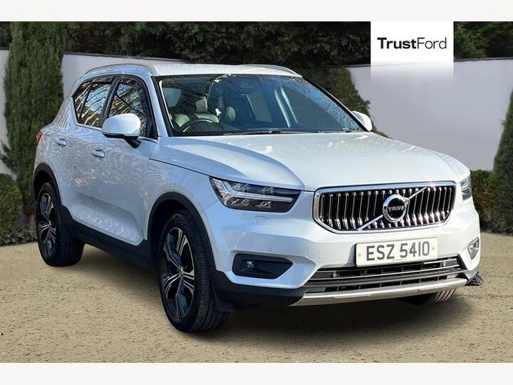 Volvo XC40 2.0 B4 MHEV Inscription Pro Auto Euro 6 (s/s) 5dr