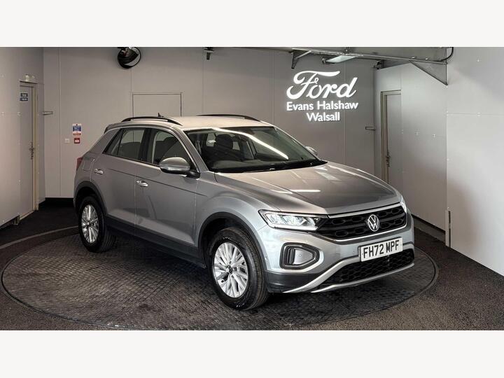 Volkswagen T-ROC HATCHBACK 1.5 TSI Life DSG Euro 6 (s/s) 5dr Volkswagen T-ROC HATCHBACK 1.5 TSI Life DSG Euro 6 (s/s) 5dr