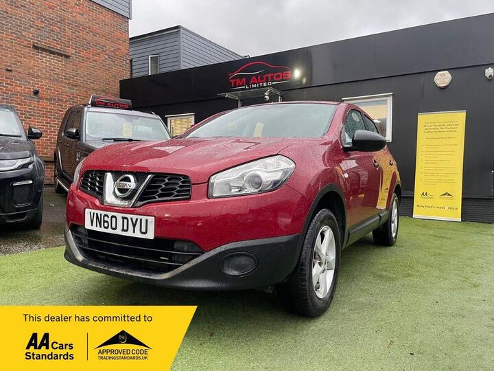 Nissan Qashqai 1.6 Visia 2WD Euro 5 (s/s) 5dr Nissan Qashqai 1.6 Visia 2WD Euro 5 (s/s) 5dr