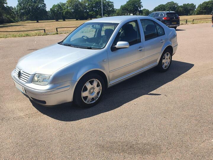 Volkswagen Bora 1.9 TDI PD Sport 4dr