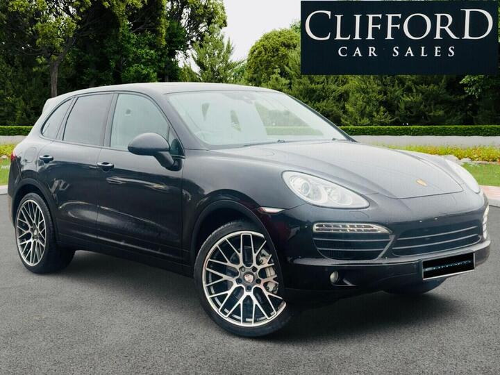 Porsche CAYENNE 4.2 TD V8 S TiptronicS 4WD Euro 5 (s/s) 5dr Porsche CAYENNE 4.2 TD V8 S TiptronicS 4WD Euro 5 (s/s) 5dr