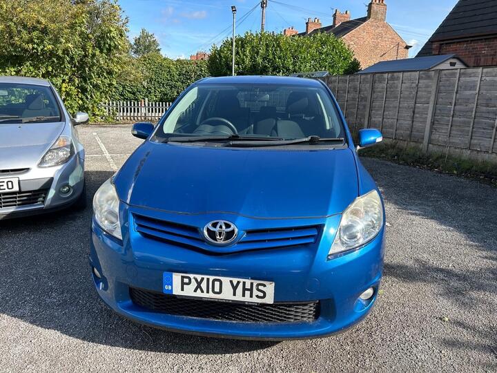 Toyota Auris 1.4 D-4D TR Euro 4 5dr Toyota Auris 1.4 D-4D TR Euro 4 5dr