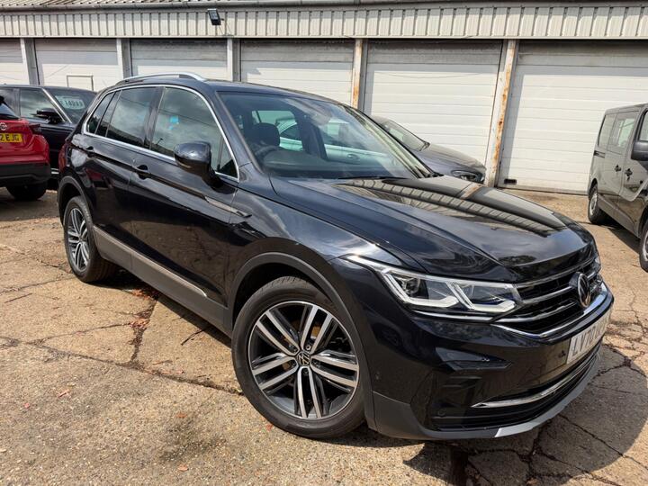 Volkswagen Tiguan 1.5 TSI Elegance DSG Euro 6 (s/s) 5dr