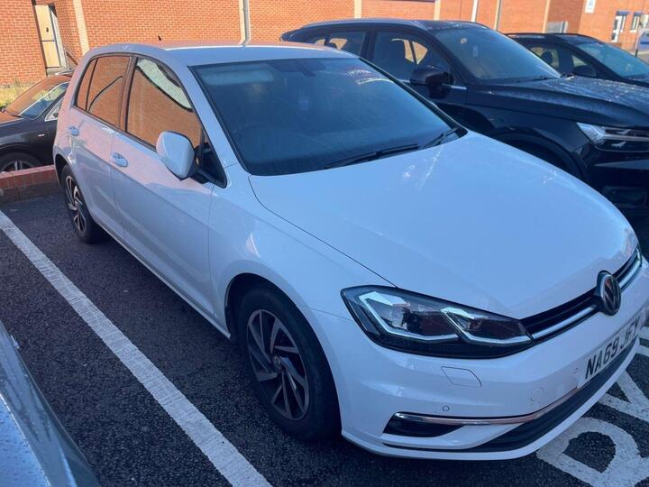 Volkswagen GOLF 1.6 TDI Match Edition Euro 6 (s/s) 5dr Volkswagen GOLF 1.6 TDI Match Edition Euro 6 (s/s) 5dr