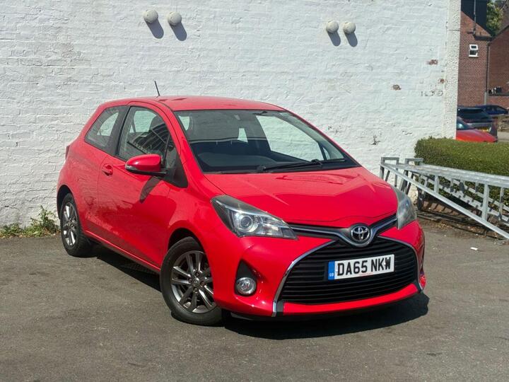 Toyota YARIS 1.0 VVT-i Icon Euro 6 3dr