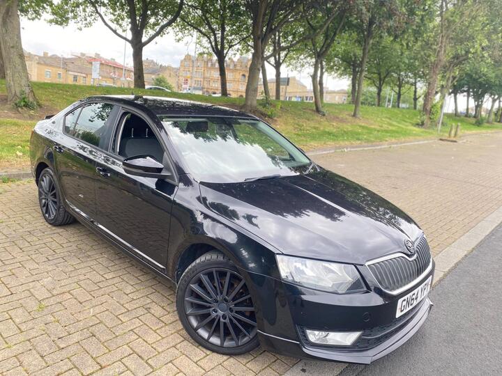 Skoda Octavia 1.6 TDI Black Edition Euro 5 (s/s) 5dr