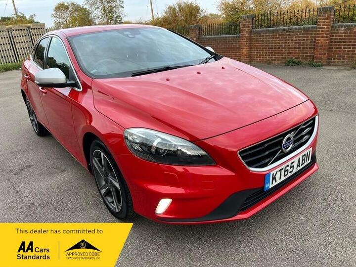 Volvo V40 2.0 D2 R-Design Lux Nav Auto Euro 6 (s/s) 5dr