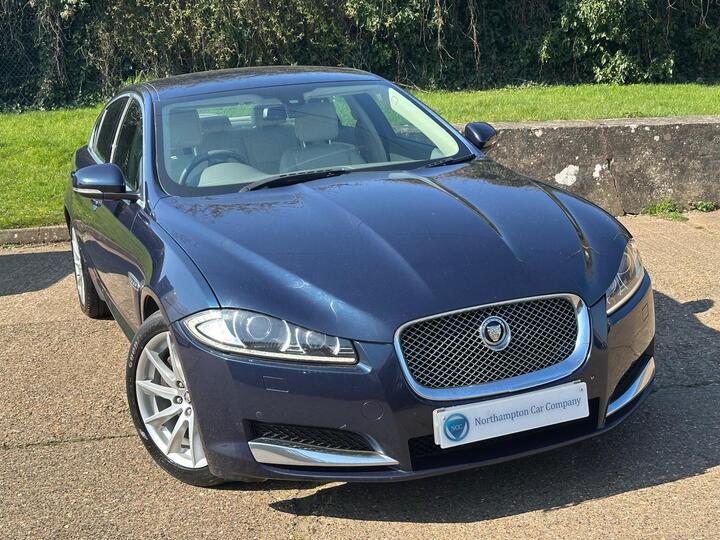 Jaguar XF 2.2d Premium Luxury Auto Euro 5 (s/s) 4dr