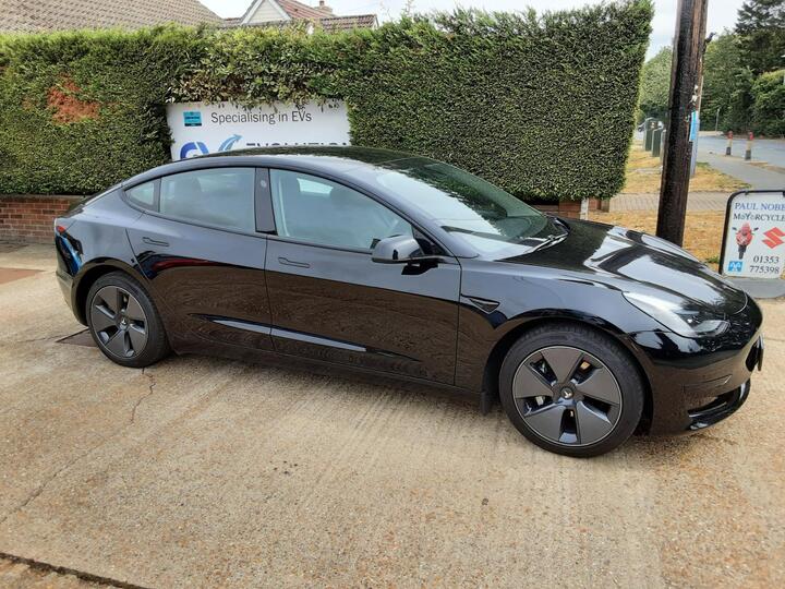 Tesla Model 3 Auto RWD 4dr