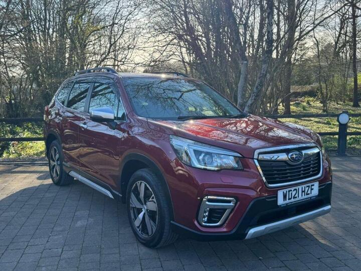 Subaru Forester 2.0 I E-Boxer XE Premium Lineartronic 4WD Euro 6 (s/s) 5dr Subaru Forester 2.0 I E-Boxer XE Premium Lineartronic 4WD Euro 6 (s/s) 5dr