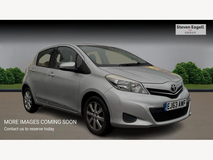 Toyota Yaris 1.33 Dual VVT-i TR Euro 5 5dr Toyota Yaris 1.33 Dual VVT-i TR Euro 5 5dr