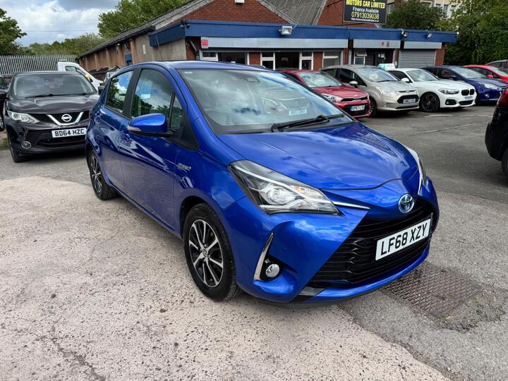 Toyota Yaris 1.5 VVT-h Icon Tech E-CVT Euro 6 (s/s) 5dr