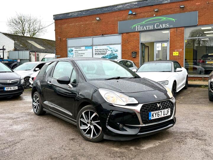 DS AUTOMOBILES DS 3 1.2 PureTech Connected Chic Euro 6 (s/s) 3dr