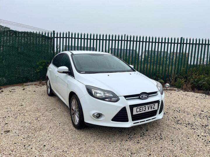 Ford Focus 1.0T EcoBoost Zetec Euro 5 (s/s) 5dr