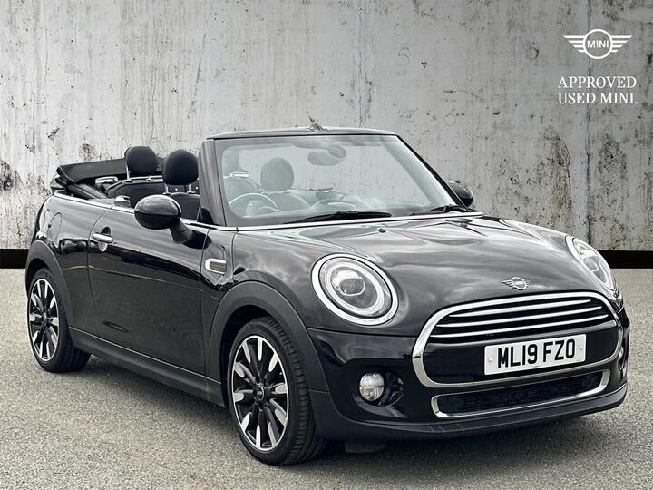 MINI Convertible 1.5 Cooper Exclusive Euro 6 (s/s) 2dr MINI Convertible 1.5 Cooper Exclusive Euro 6 (s/s) 2dr