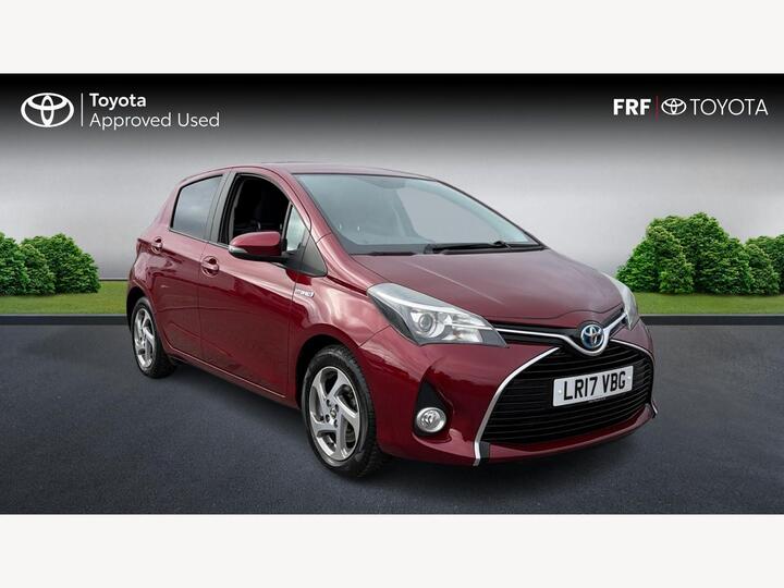 Toyota Yaris 1.5 VVT-h Icon E-CVT Euro 6 (s/s) 5dr Toyota Yaris 1.5 VVT-h Icon E-CVT Euro 6 (s/s) 5dr
