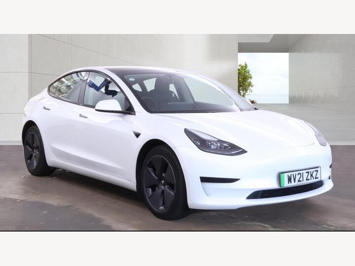 Tesla Model 3 Standard Range Plus Auto RWD 4dr