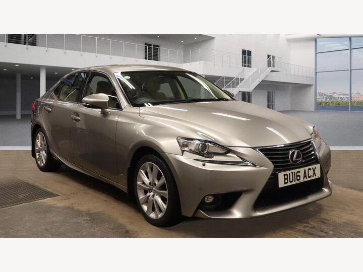 Lexus IS 2.5 300h Executive Edition E-CVT Euro 6 (s/s) 4dr